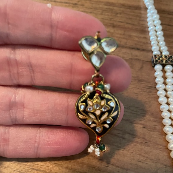 India enamel and pearl necklace and earrings.  From India. Never worn. - Picture 6 of 14